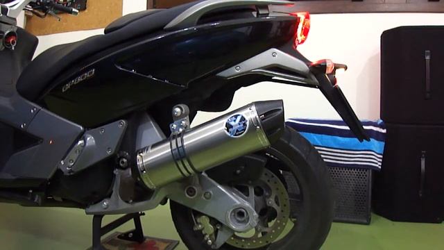 Ixil Gilera GP 800 sin DB Killer смотреть онлайн