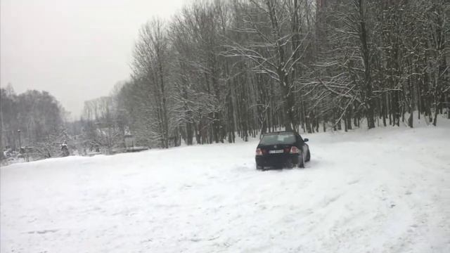 Drift na sniegu Lexus is 200 смотреть онлайн