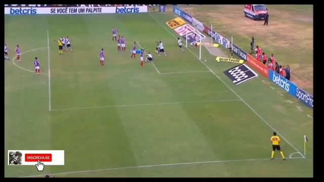 Vasco de Gama's Goalkeeper Douglas gets kick on his face | Red Card смотреть онлайн