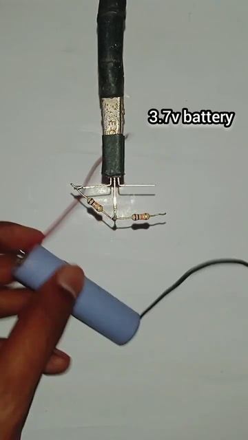 How To Make 3.7v To 1.5v Converter #shorts смотреть онлайн