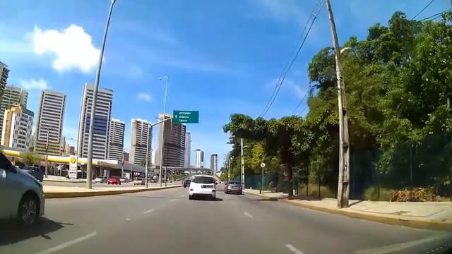 Pelas ruas de Fortaleza. Indo pra casa ao som de Adam Lambert. смотреть онлайн