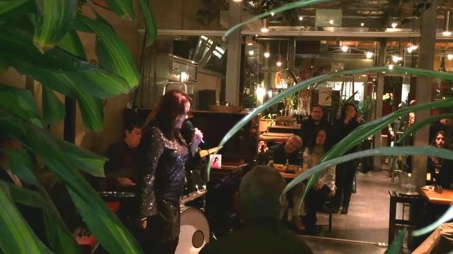 Cecilia Alessandra - Caravan смотреть онлайн