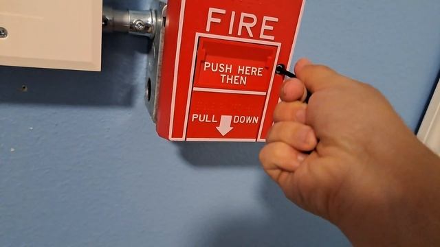 Siemens FC922 Fire Alarm System Test (wip) смотреть онлайн