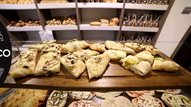 Bakery, Steakhouse, Cocktail Bar смотреть онлайн