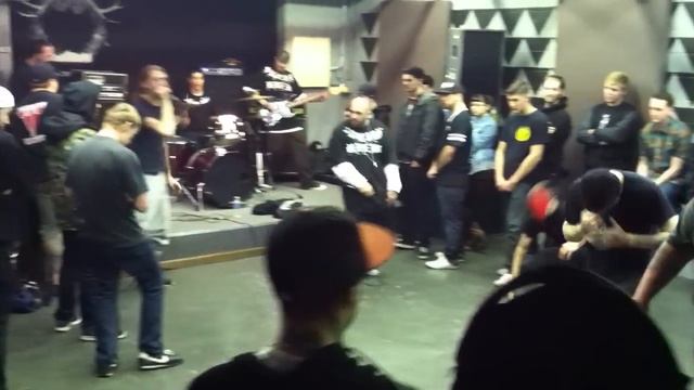 Your Own Destroyer full set live @ The Holland Project смотреть онлайн