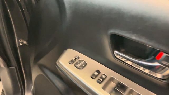 Toyota Prius Alpha, 2015 год смотреть онлайн