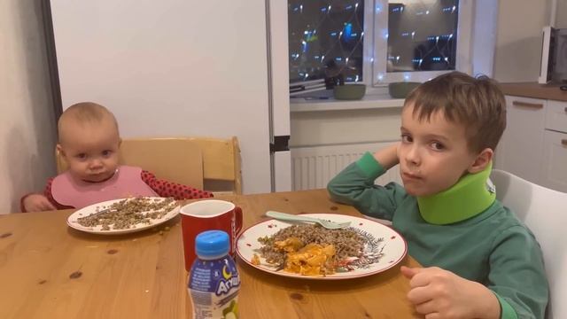 ВЛОГ: 🩻 Травмпункт | Рентген | Бандаж 29.12.23 смотреть онлайн