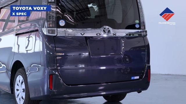 Toyota Voxy смотреть онлайн