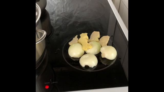 Jednoduchý recept na vietnamskou kuřecí (slepičí) polévku pho смотреть онлайн