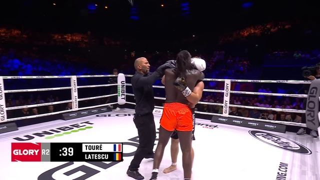 GLORY 88: Pascal Toure vs. Stefan Latescu - Full Fight смотреть онлайн