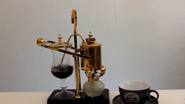 The Coffee & Tea Company - Zubereitung von Kaffee im Belgium Royal Coffee Maker Kaffeesiphon смотреть онлайн