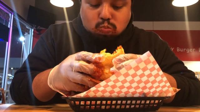 Little Bitty Burger Barn Challenge смотреть онлайн