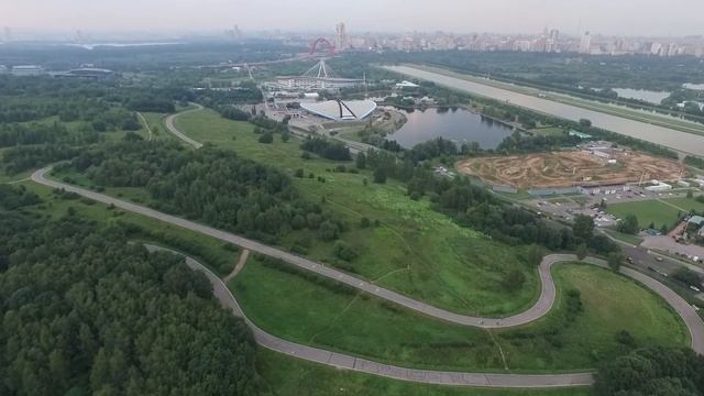 Крылатские холмы. Аэросъемка лето 2016 г. смотреть онлайн