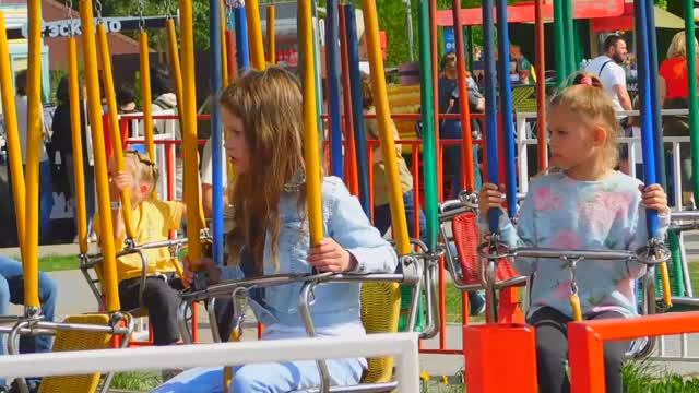 «Сказка» — парк развлечений и аттракционов в Москве. (22.05.2021) смотреть онлайн