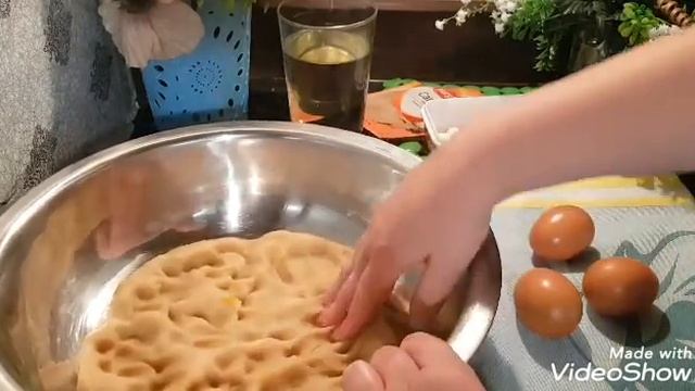 Gogosi.fara drojdie si fara praf decopt.Se topesc in gura.Copii nu se mai satură de ei.Preferați me смотреть онлайн