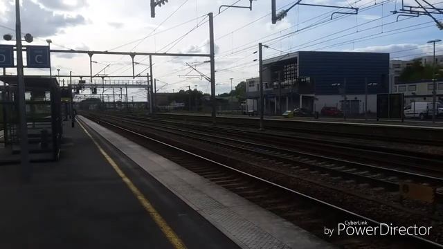 Spot En Gare De Vaires Torcy (Transiliens,  TGV, ICE, TER, INTERCITE, FRET)