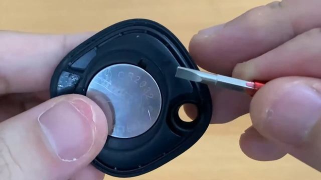 Samsung SmartTag - How To Replace Battery