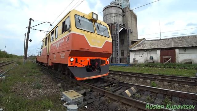 АСГ30П-262 маневрирует по станции Ржава смотреть онлайн