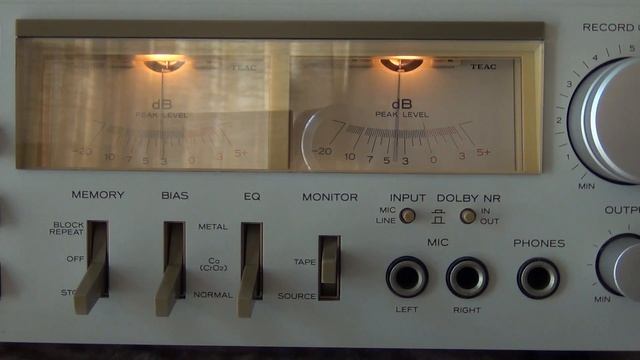 Old But Cool Vintage Audio / TEAC Cassette Deck V-7 смотреть онлайн