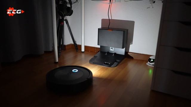 iRobot Roomba j7+ смотреть онлайн