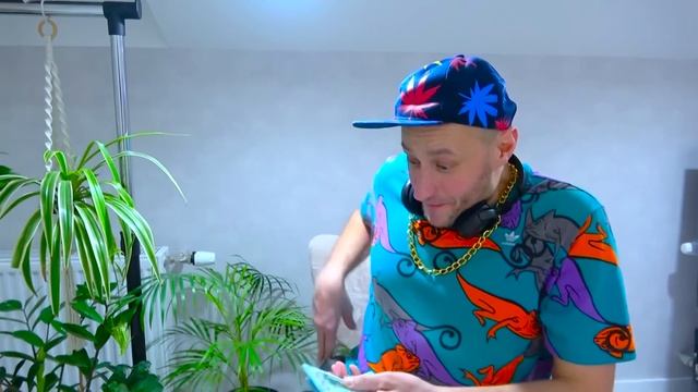 ПЕРЕСЕЛЯЕМСЯ в НОВЫЙ КЛАСС. смотреть онлайн