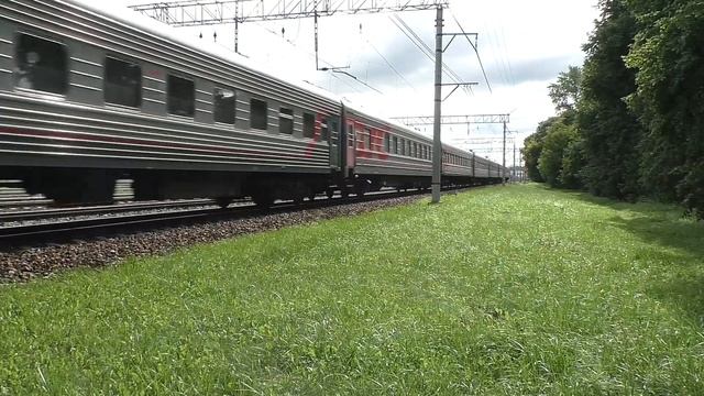 Электровоз ЭП2К-353 (ТЧЭ-33) со скорым поездом №137У Оренбург - Москва. смотреть онлайн