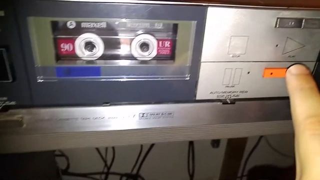 Hitachi D-E7 - extremely rare vintage 3 head cassette deck from 1983 смотреть онлайн