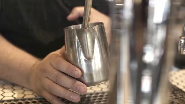 A Day in the Life of Onyx Coffee Lab смотреть онлайн