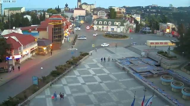 Вебкамера "Площадь Советская". Запись 02.05.2016 20:00:27 смотреть онлайн