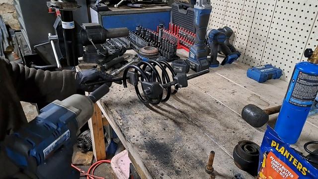 BMW E46 325xi 330xi Front Suspension Refresh 02-05 3 Series AWD смотреть онлайн