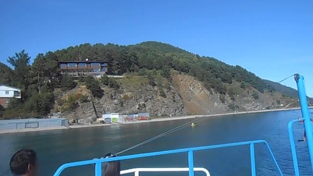 Иркутск,прогулка по Байкалу.В далеке на пару секунд появились 2 нерпы. смотреть онлайн