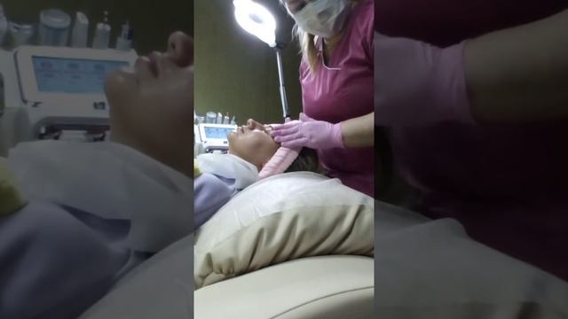 Комплексный уход для жирного типа кожи, против воспалений и избыточного выделения кожного сала... смотреть онлайн