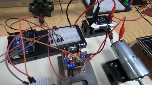 Arduino Study#Variable resistor / Speed control# Switch / direction change смотреть онлайн