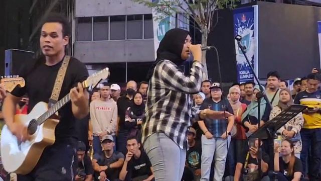 Qasrina dh lama tak nyanyi dgn Bob Sentuhan смотреть онлайн