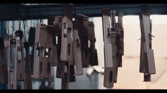 Live Free Armory Elite Aftermarket Glock Slide Overview | G17/G19/G22/G23/G26/G43 смотреть онлайн