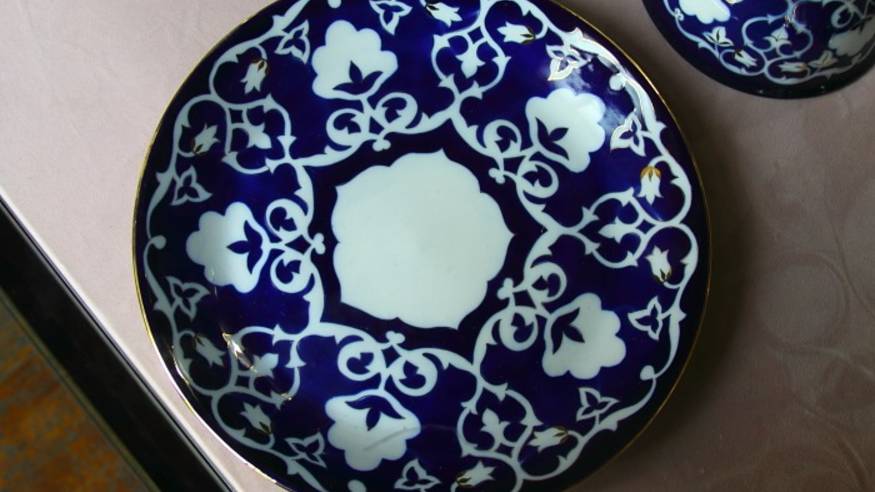 Легендарный ляган в MASH'AL из которого ели плов Ш.Рашидов и Л.Брежнев, рассказывает Джамшид ака 🍽️ смотреть онлайн