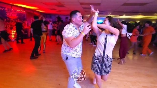 Manny Guido (DJ Macondo) & Graciella Tan Social Dancing - Unified On2 Social Halloween 2022| Salsa смотреть онлайн