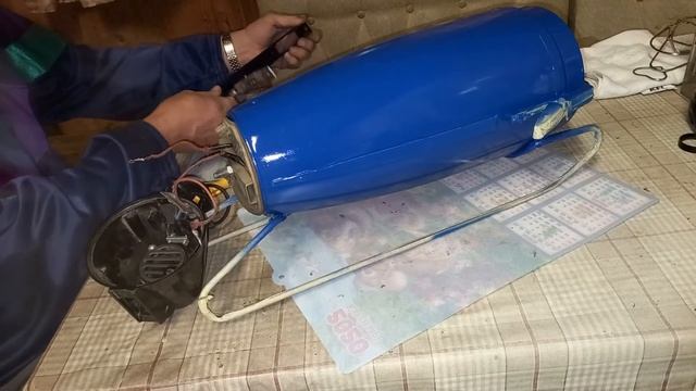 Restoration Old Soviet Vacuum Cleaner 1963. смотреть онлайн