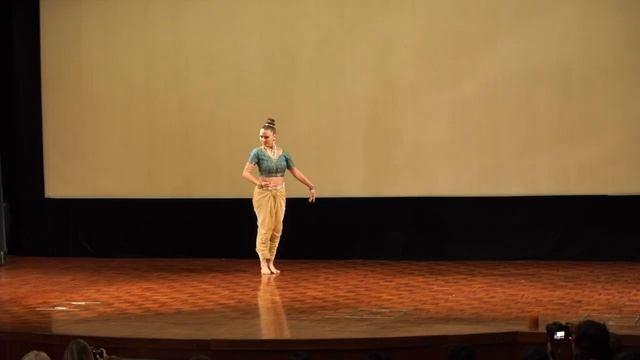 Melodie Toussaint (France) on WIDC 2019 Gala Show смотреть онлайн