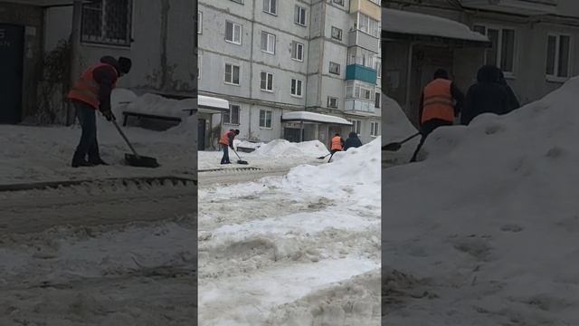 Видимость работы по очистке тротуара ул. Тульская д.14 ч.1 смотреть онлайн
