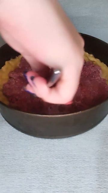 Ягодный пирoг #рецепты #еда #выпечка #cooking #рекомендации #рецепт #shorts смотреть онлайн