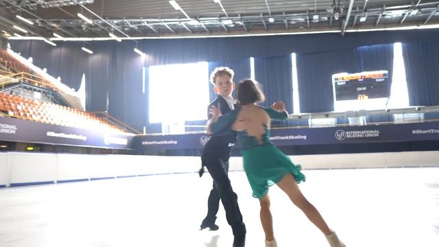 Magdalena Lyzwinska & Marcel Lasocki Novice European Waltz isu compulsory dance смотреть онлайн