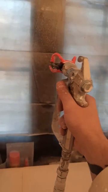 РЕМОНТ КВАРТИР | Безвоздушная покраска Graco. смотреть онлайн