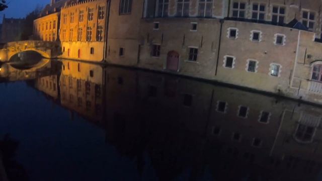 Зеркальное отражение. Брюгге.