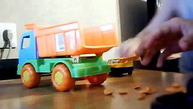 Видео C веб-камеры от 12 сентября 2015 г., 17:50 (UTC)