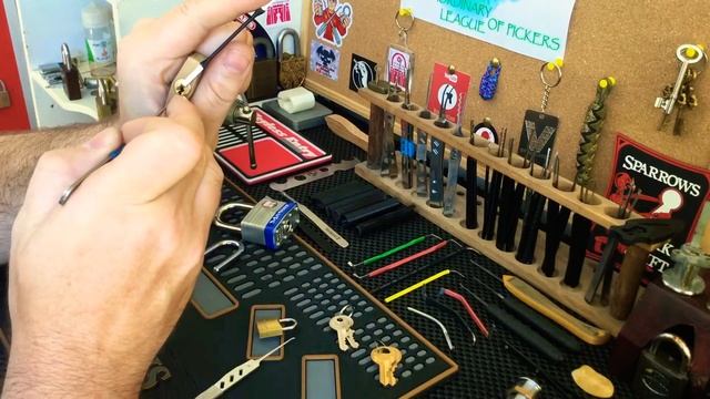 (088) 4 Master Padlocks - #StockLockSunday смотреть онлайн