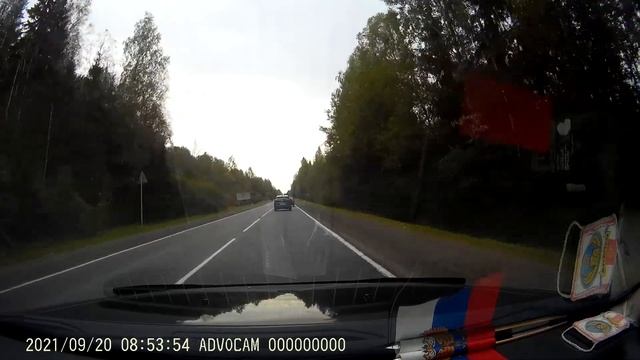 Дорога на Псков. От С.- Петербурга 2 часа в пути. Поворот на Мшинскую. Обгоны. смотреть онлайн