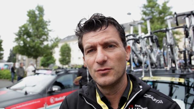Luca Guercilena on Fabian Cancellara's Hour Record Attempt смотреть онлайн