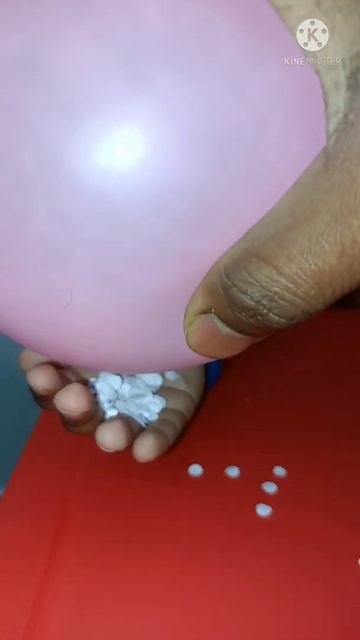 Static Electricity Balloon & Paper ||Kids Science Show 11 By Shaurya Yadav ||  #science #shorts