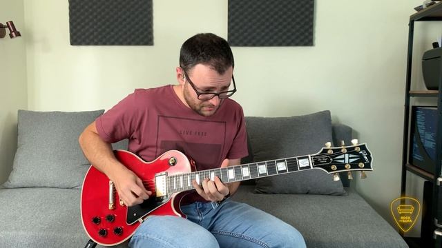 #rockthesofa I Believe In A Thing Called Love - THE DARKNESS Guitar Solo смотреть онлайн